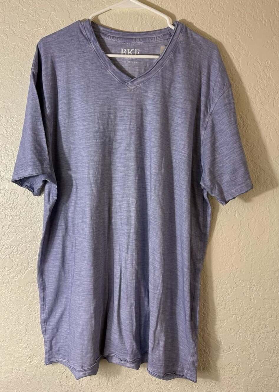BKE V-Neck T-Shirt Size XL Blue Hash Knit Short Sleeve